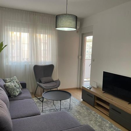 Aura City Apartment Podgorica Exteriér fotografie