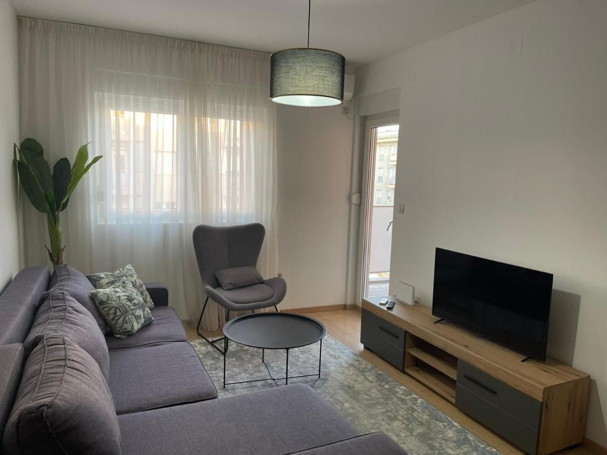 Aura City Apartment Podgorica Exteriér fotografie